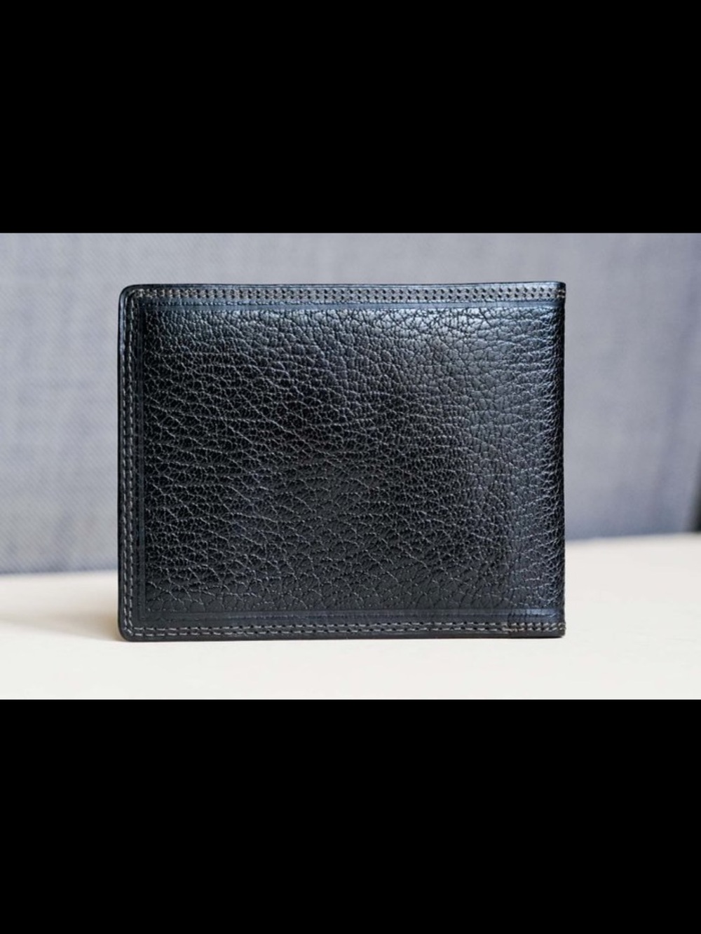 Givenchy Black Men's Leather Bi-Fold Wallet with Metal Logo - Picture 3 of 7